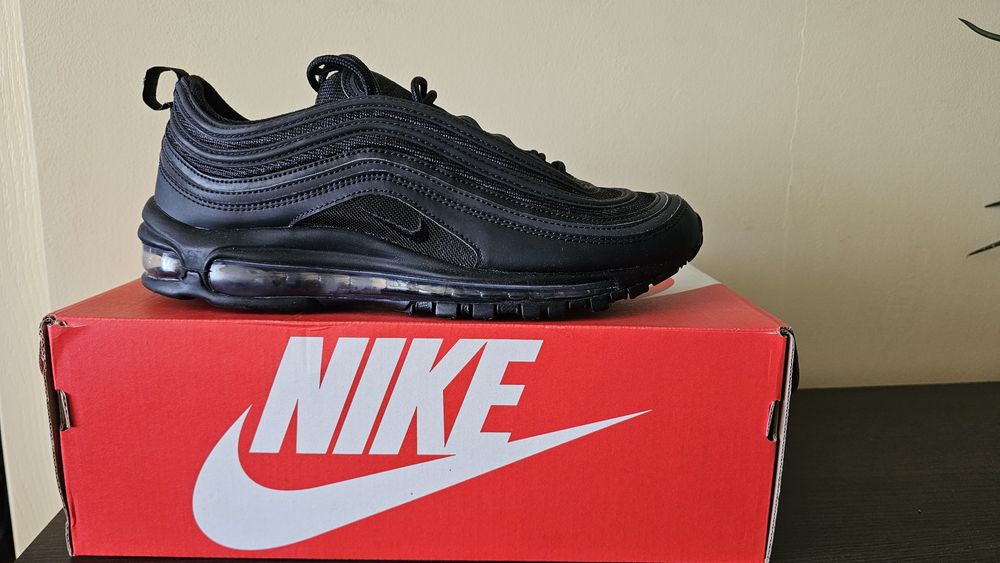 Маратонки   NIKE