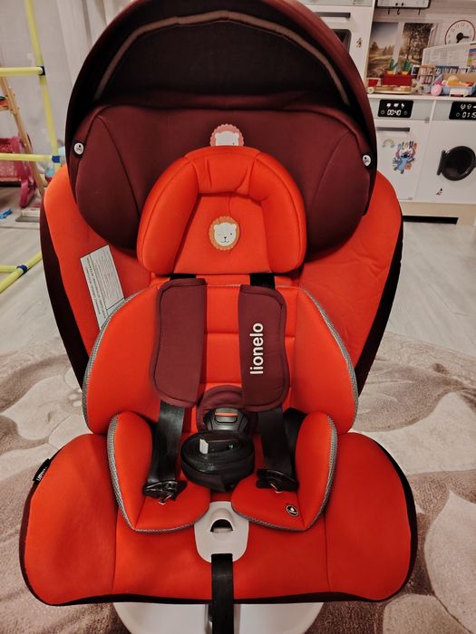 Scaun auto bebeluși/copii Lionelo Bastiaan rosu cu isofix