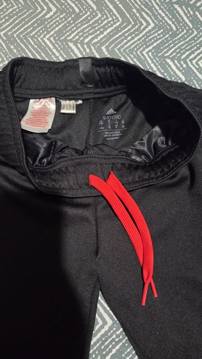 Оригинален детски анцуг Adidas Messi – нов (ръст 140)