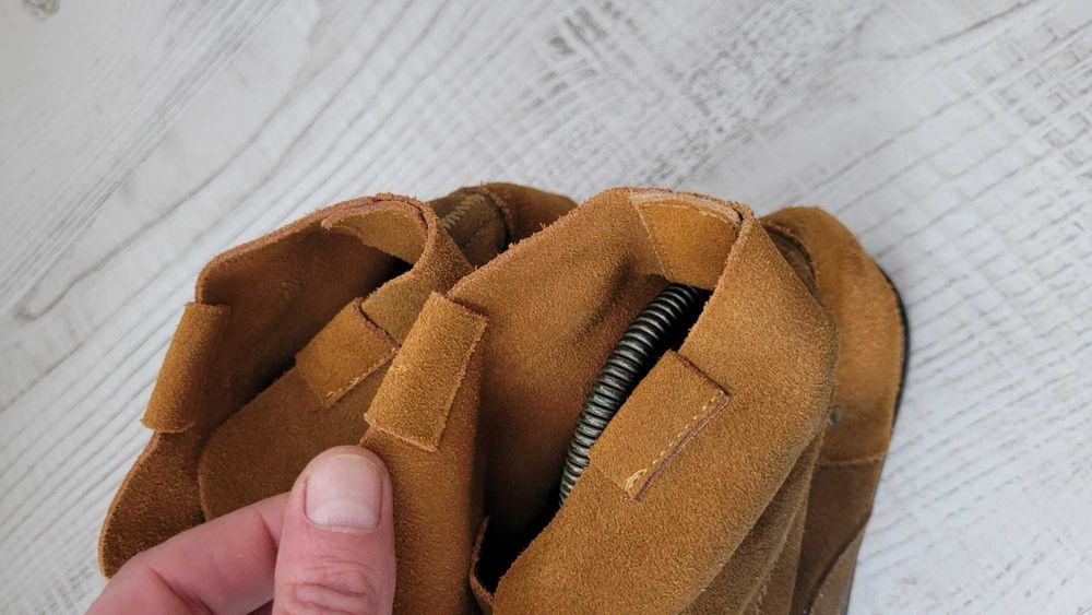 Ghete piele intoarsa 44