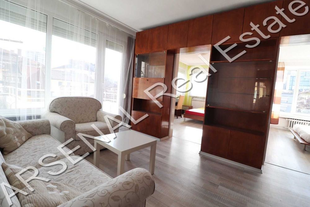 Дава се под наем Тристаен апартамент в София, Център - 98 кв.м за 598.23 € - Снимка #8