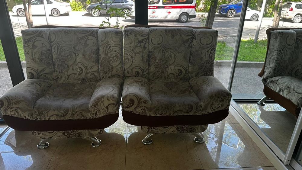 Продам раздвижные кресла