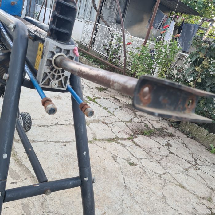 Masina de spart lemne defectă