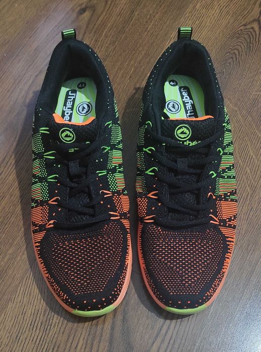 Adidasi J'hayber mărimea 44, NOI