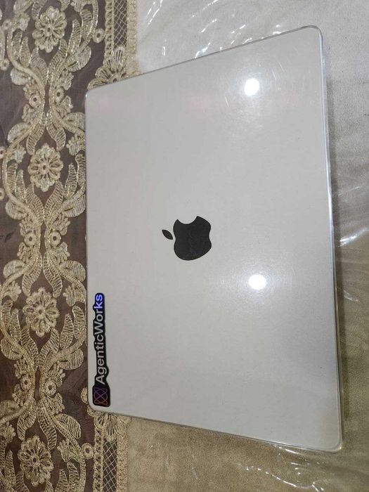 Macbook pro m2 pro 14 inch sotiladi