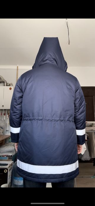 Продам тшо куртку в хорошем сост