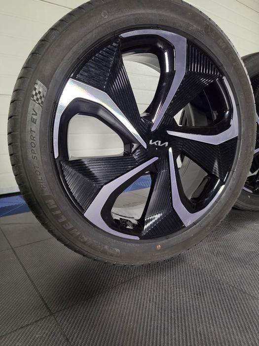 Оригинални 20" джанти Kia EV6 GT-Line + Michelin Pilot Sport EV 255/45 R20 OEM