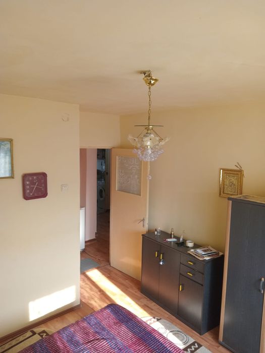 Apartament 3 camere Roșiori de vede