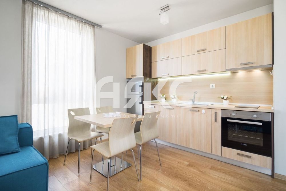 Дава се под наем Двустаен апартамент в София, Обеля 2 - 70 кв.м за 548.25 € - Снимка #1