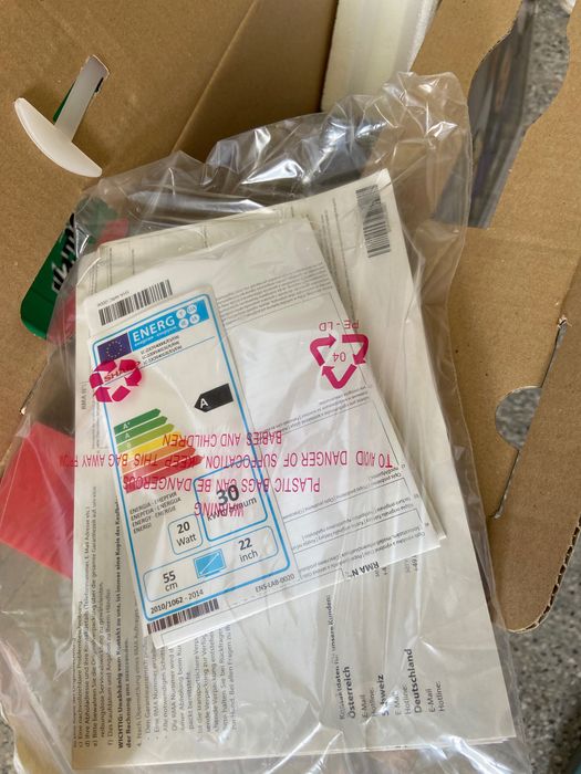 Телевизор Sharp 22 инча