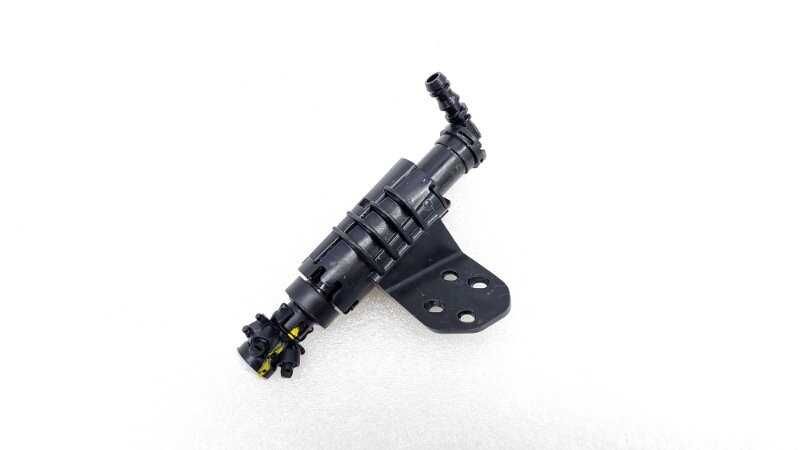 Форсунка фароомывателя Hyundai Tucson 3 (15-21г) 98671D7000