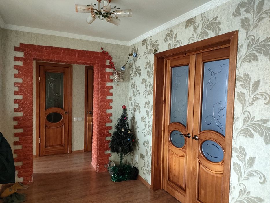 Пәтер сатамын. Продам квартиру центр города,