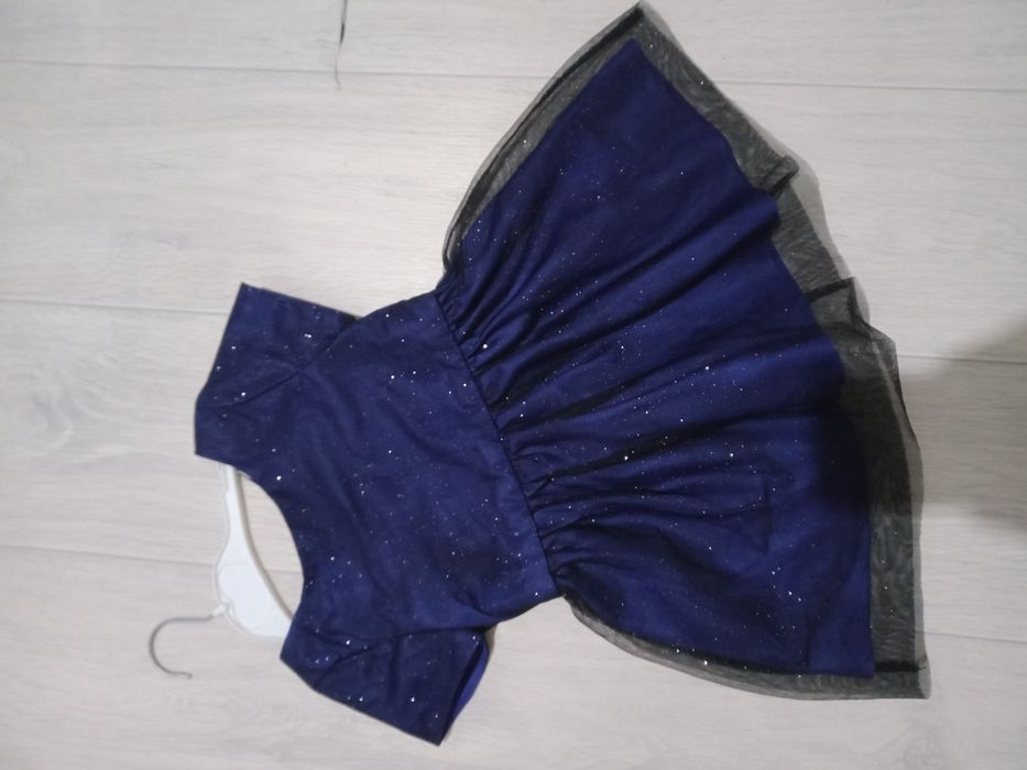 Платья HM листайте