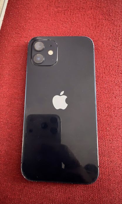 Vând Iphone 12, stare bună. Predare doar in Iasi. Nu trimit in țară