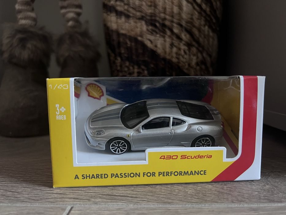 Колекционерски колички BMW и Ferrari – Shell Motorsport Collection