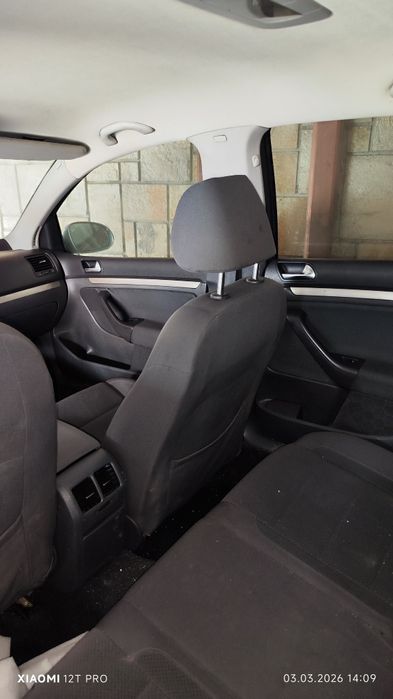 Седалки Golf 5 2008 1.6 - добро състояние на салона