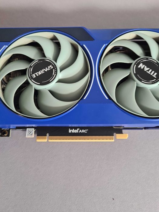 Vand Placa video SPARKLE Intel Arc B580 TITAN OC, 12GB GDDR6, 192-bit