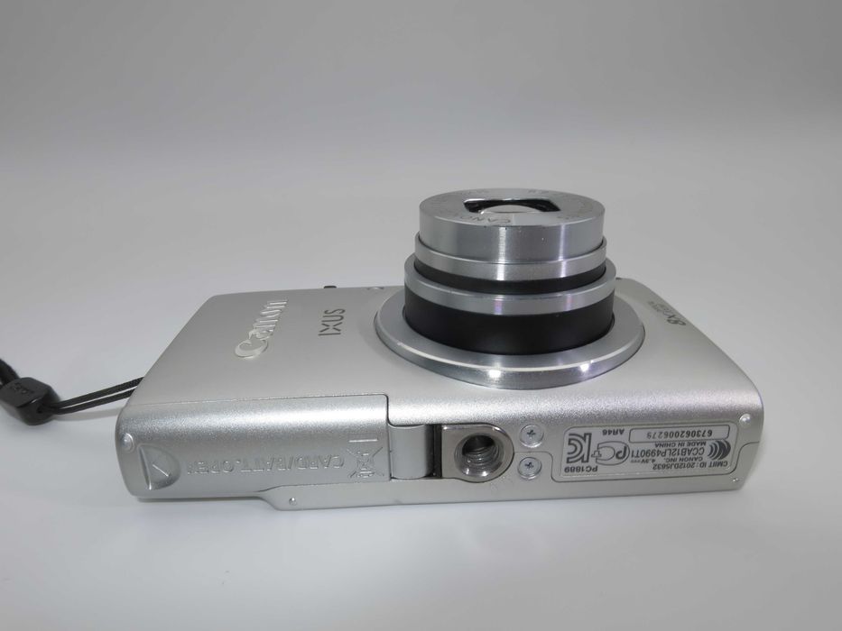 Canon IXUS 125 червен компактен цифров фотоапарат FULL-HD видео, 16 мегапиксела, 5х оптичен зум, дигитална камера уникално състояние като НОВА