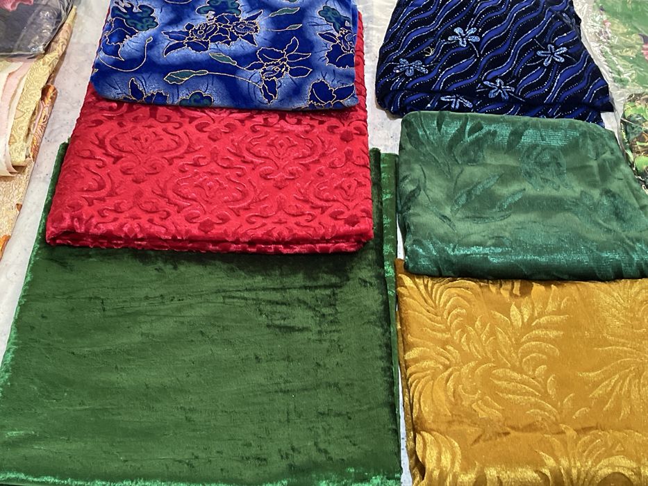 Ткани отрезы разные