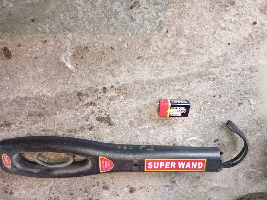 Продам металлоискатель