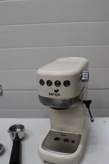 Кафемашина Senya Tasty 20 бара, кафе машина за еспресо и капучино 1300 W, термоблок, разпенител за мляко, автоматично изключване