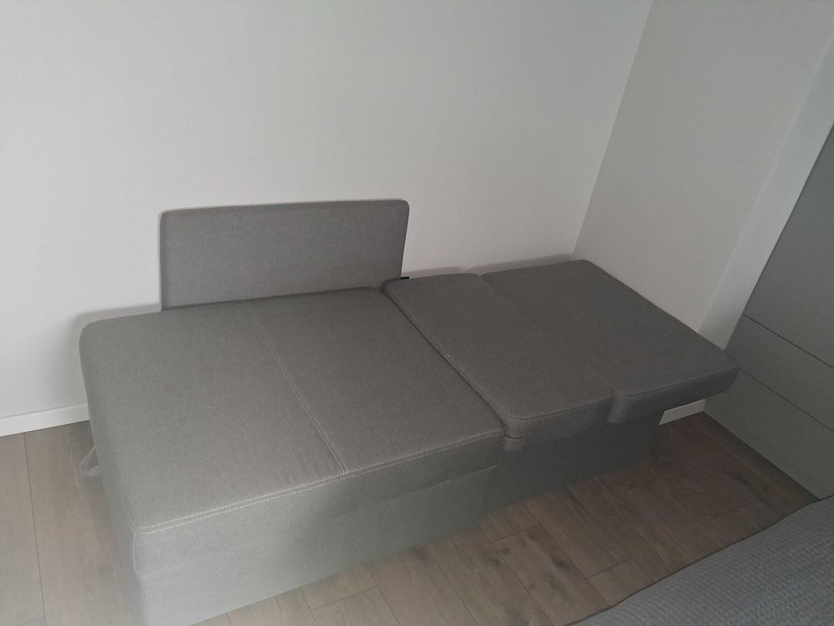 Легло,фотьойл. Без забележки.