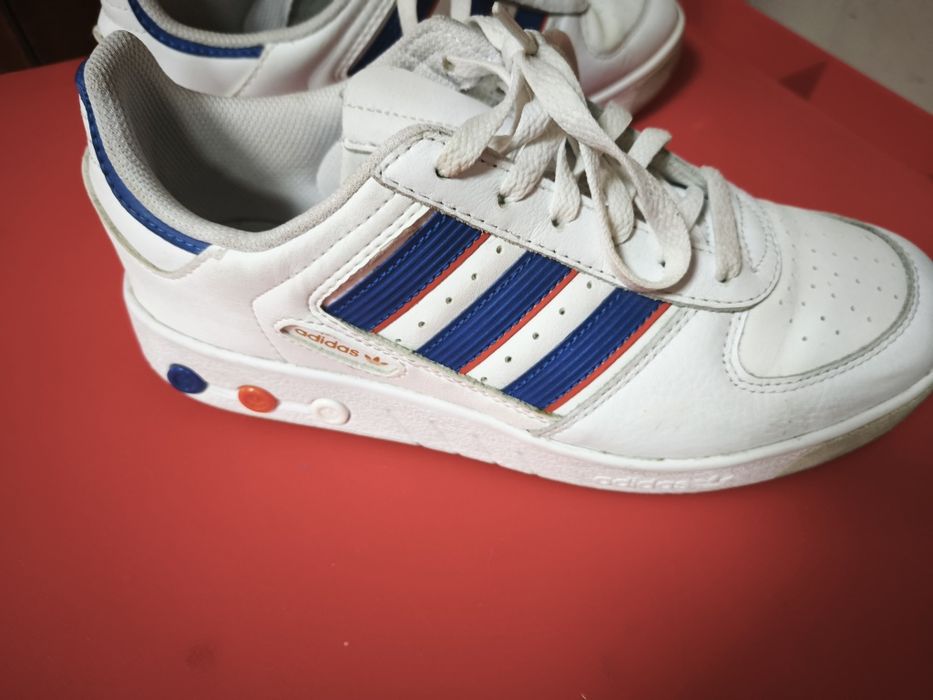 Маратонки Adidas  42 номер