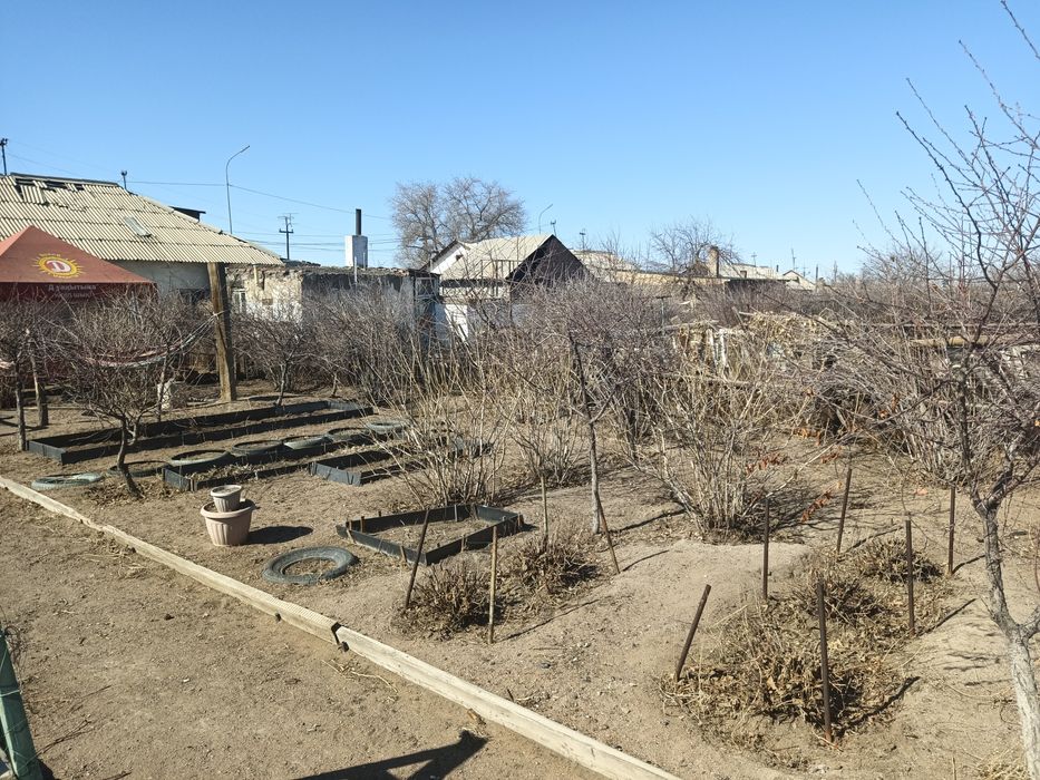 Продам пол дома на 64 квартале