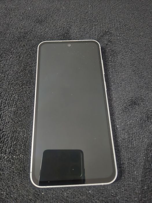 Samsung S23FE alb, 8Gb RAM și 128Gb memorie interna!