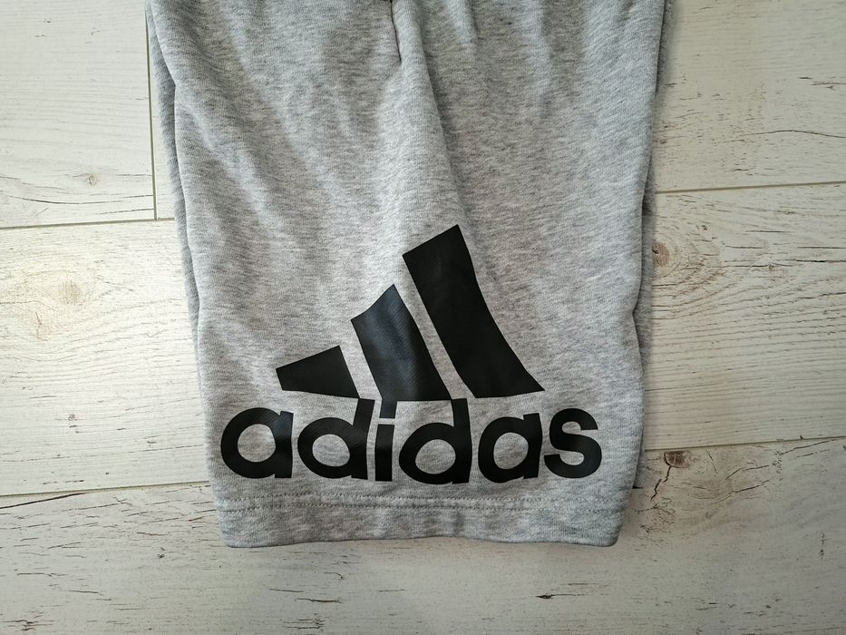 Adidas-Ориг. Къси панталони