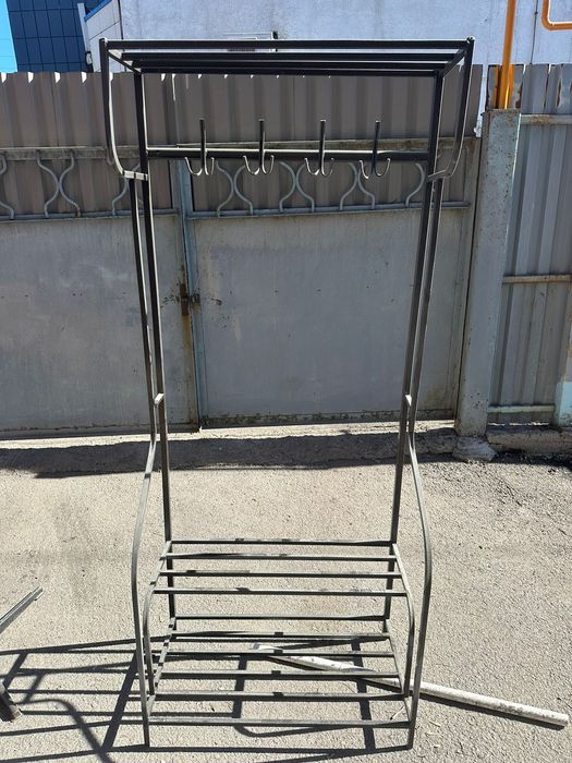 Продам железную дверь