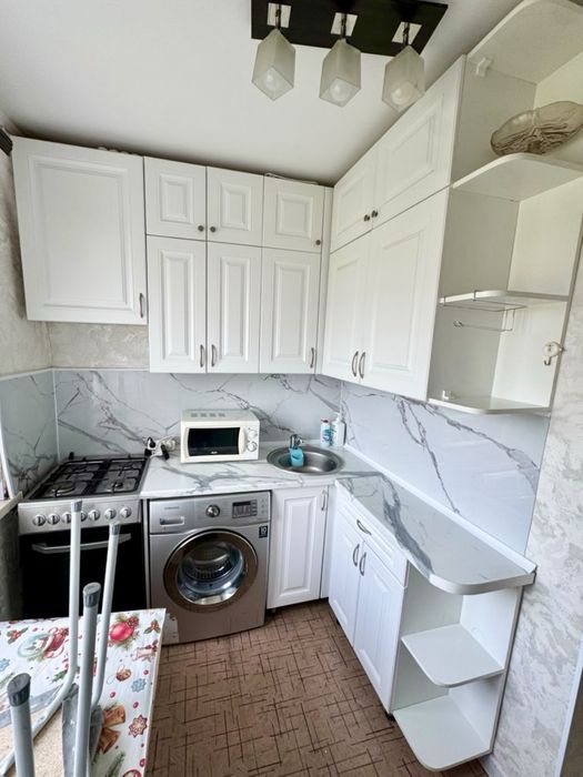 Продам 2 ком кв Есет батыр - Абая
