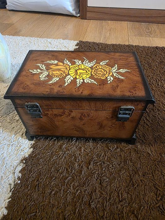 Cutie bijuterii vintage