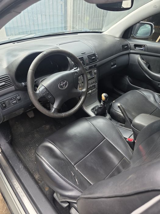 Piese toyota avensis 2.0 diesel