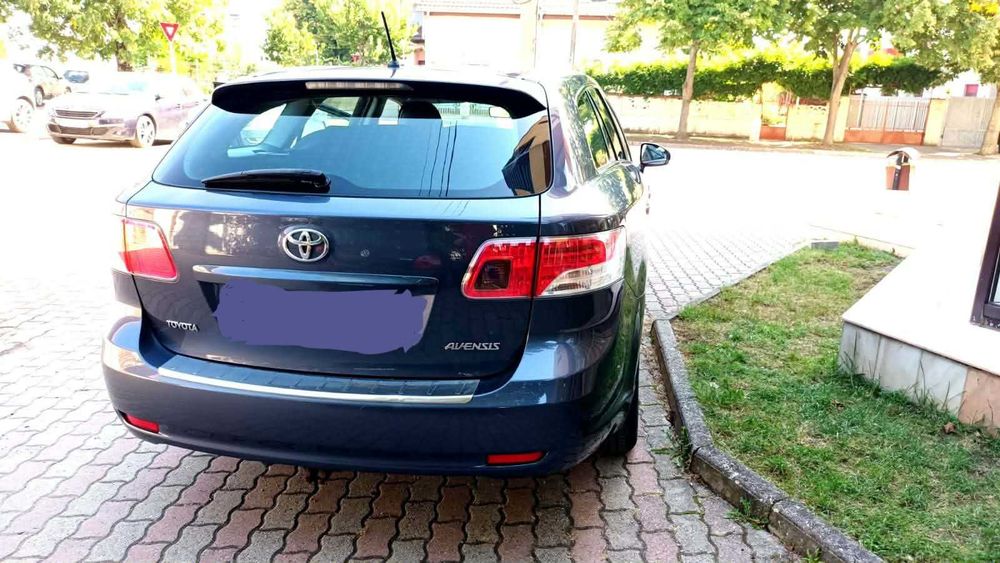 TOYOTA Avensis 2012 — imagine 2