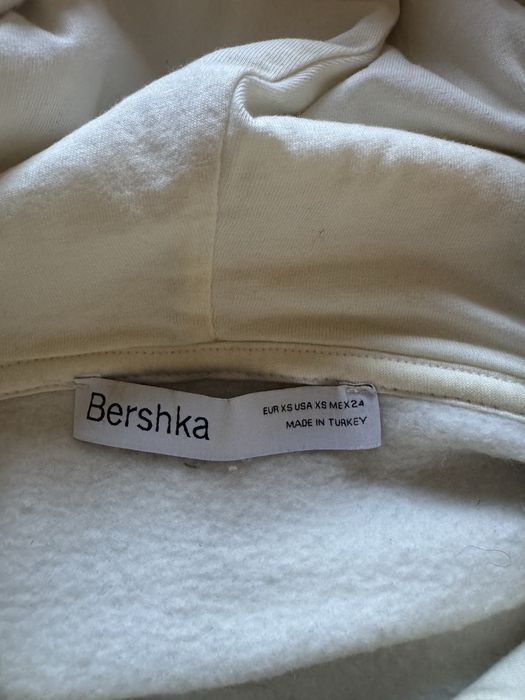 Bershka суичър
