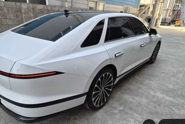 Hyundai Grandeur Calligraphy