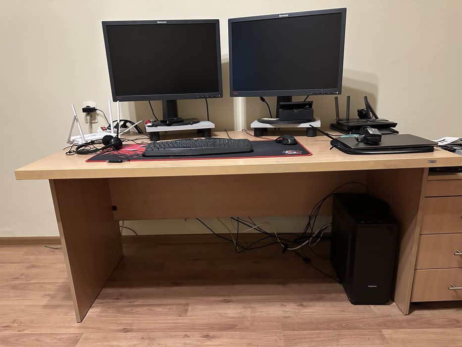 Офис бюро използвано