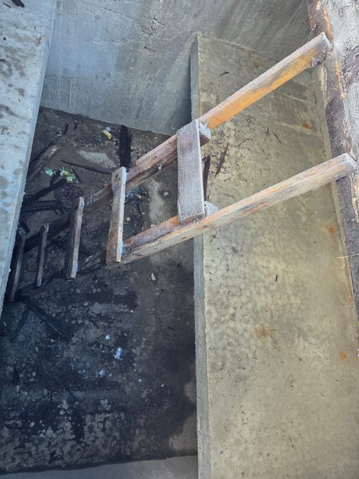 Cavou 4 locuri si cripta cu 2 nivele sf constantin