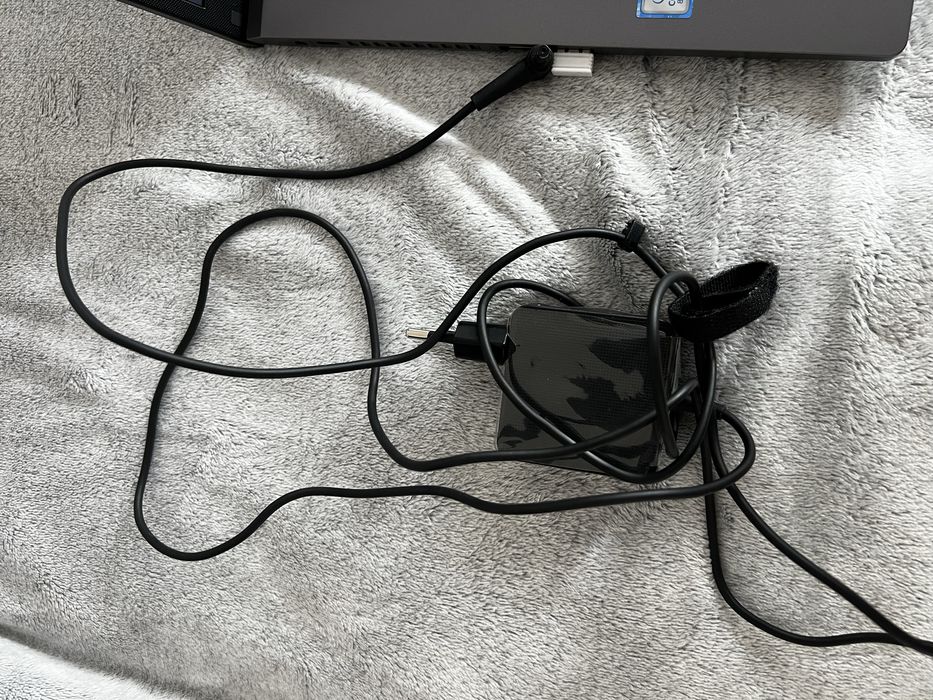 Laptop NOU Asus x509ua
