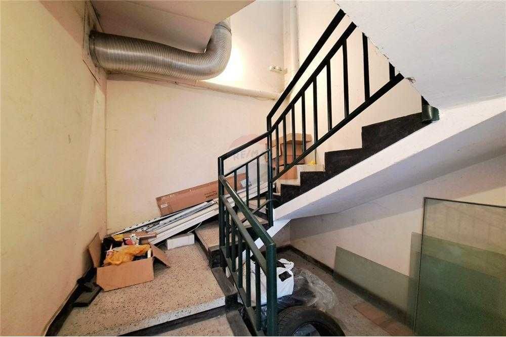 Продава се Промишлена сграда в Русе, Център - 240 кв.м за 600 €/кв.м - Снимка #3