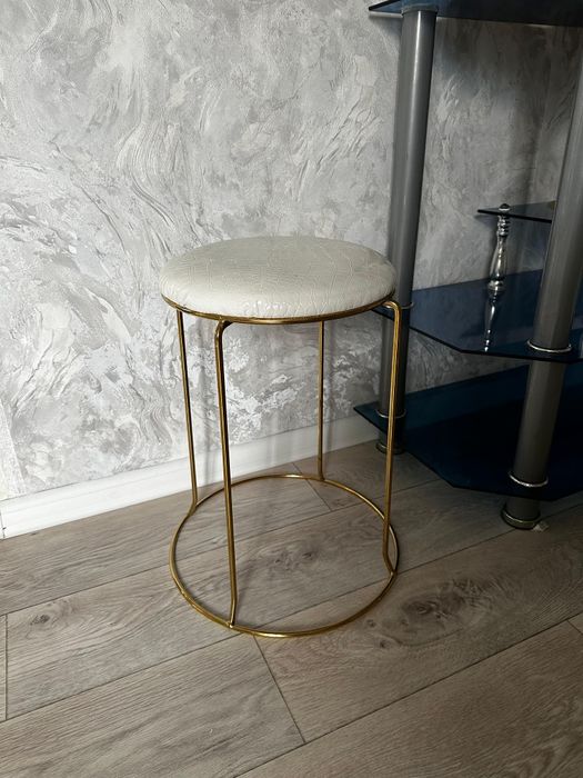 Продам стол трансформер с стульями