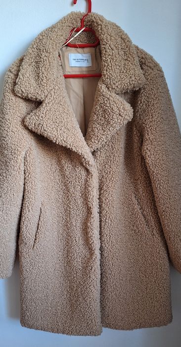 Haina dama noua, C&A