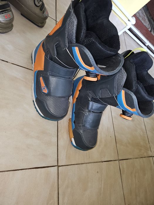 Clapari Dolce Gabanna..DG.  EUR 43...28 CM...