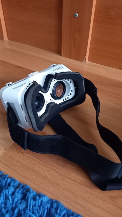 Noon очила за виртуална реалност