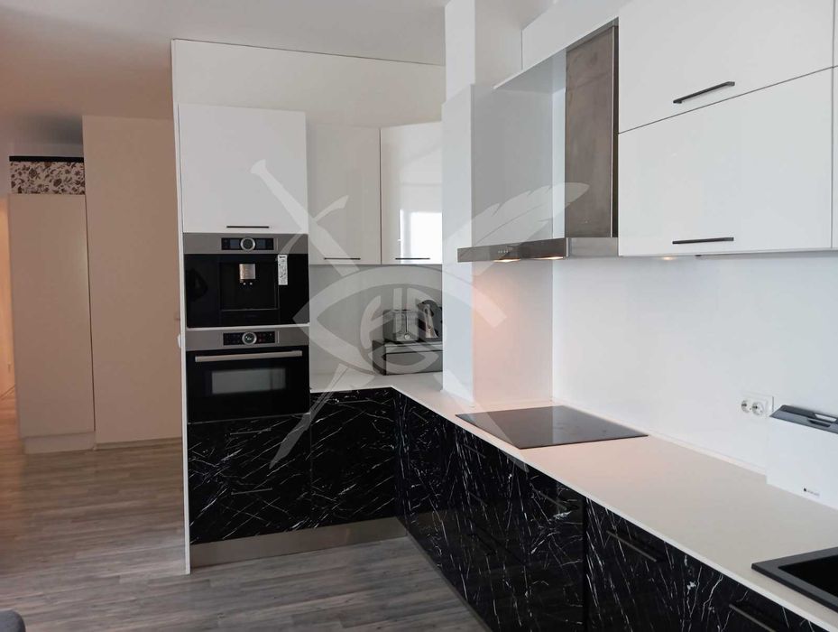 Продава се Четиристаен апартамент в Поморие - 195 кв.м за 1277 €/кв.м - Снимка #2