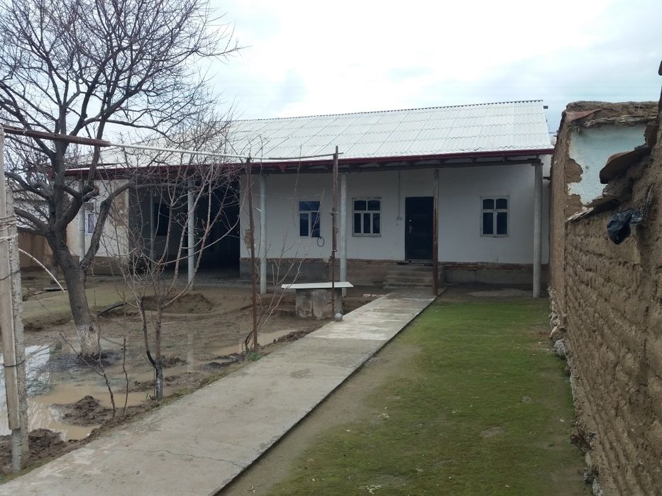 Срочно уй сотилади