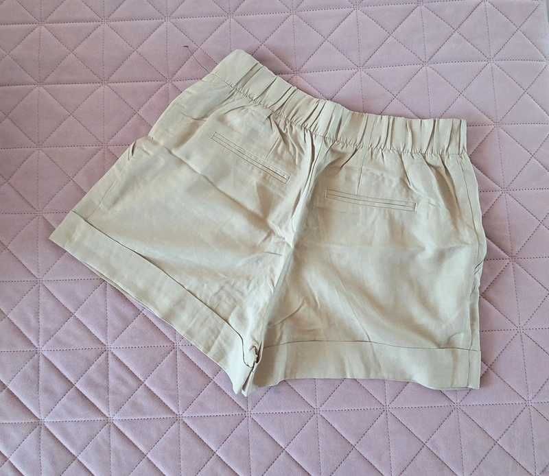 Pantaloni scurti ZARA