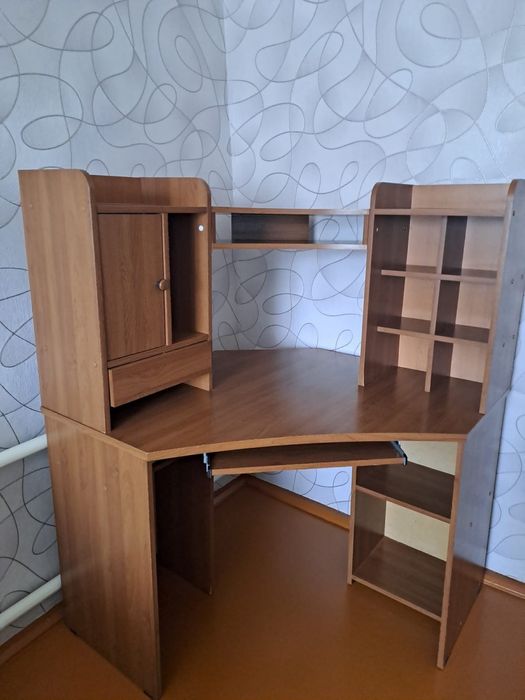 Компьютерный столик