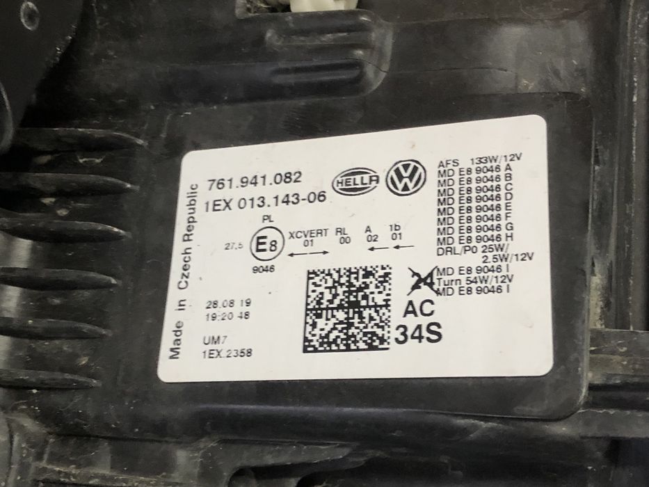 Far dreapta Volkswagen Touareg III Full Led Matrix